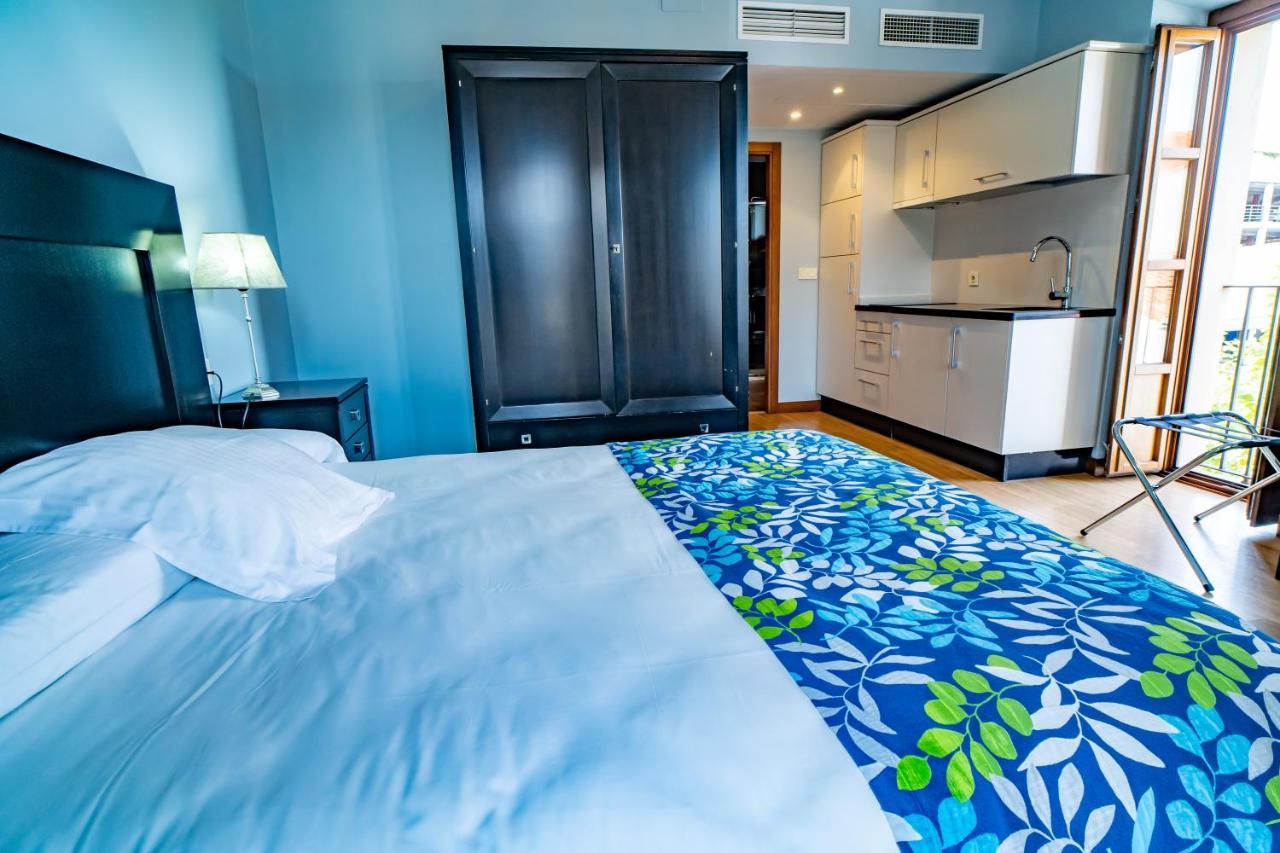 Hotel Alfonso IX (Adults Only) Caceres Ngoại thất bức ảnh